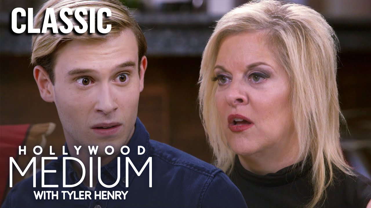 Tyler Henry Connects Nancy Grace to Murdered Ex-Fiancé | Hollywood Medium | E!